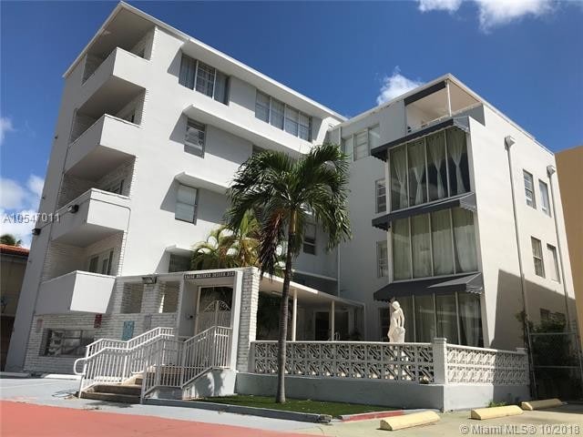 6767 Indian Creek Dr-Unit -1A in Miami Beach, FL - Building Photo - Building Photo