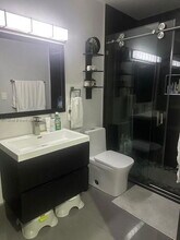13934 SW 164th St in Miami, FL - Foto de edificio - Building Photo