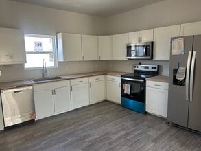 711 Tallman Cir in Midway Park, NC - Building Photo - Building Photo