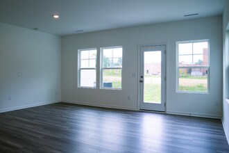 878 Pilot St in Haw River, NC - Building Photo - Building Photo