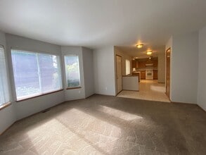 16910 Westshore Rd in Stanwood, WA - Building Photo - Building Photo