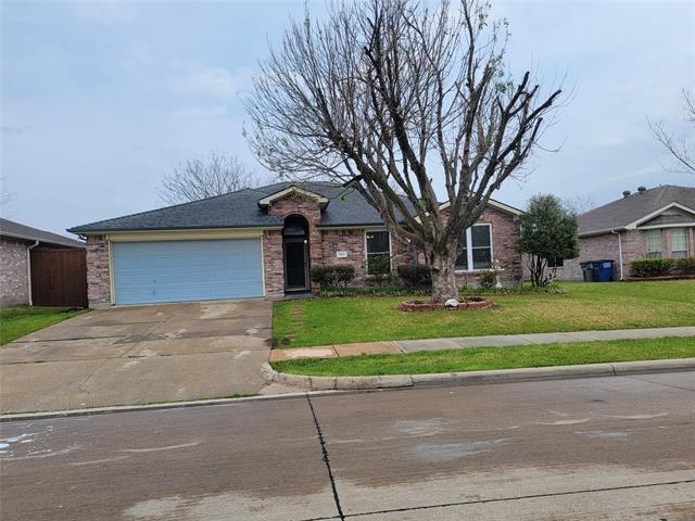 325 Lake Wichita Dr in Wylie, TX - Building Photo