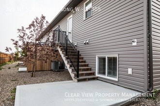 305 Mt Sundance Landing W in Lethbridge, AB - Building Photo - Building Photo