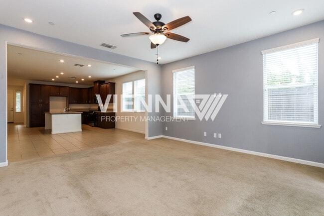 3025 Quincy Ave in Roseville, CA - Building Photo - Building Photo