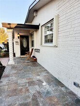 7910 NW 12th St in Pembroke Pines, FL - Foto de edificio - Building Photo