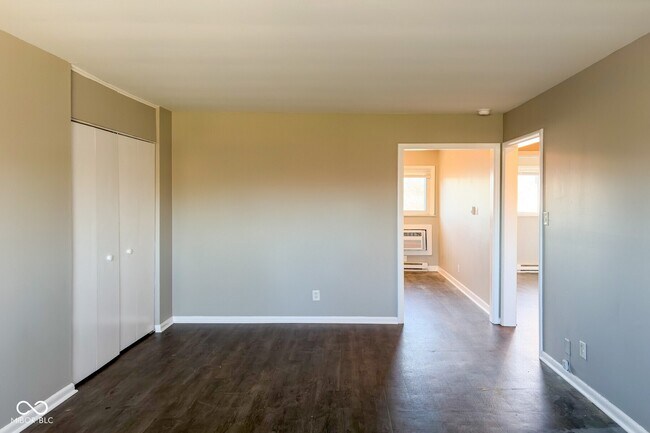 5905 Devington Rd in Indianapolis, IN - Building Photo - Building Photo