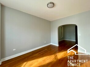 4736 W Armitage Ave in Chicago, IL - Building Photo - Building Photo