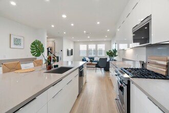 2717 Everly Dr in San Diego, CA - Building Photo - Building Photo