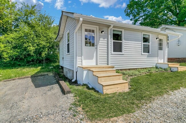 property at 8 Cobble Dr