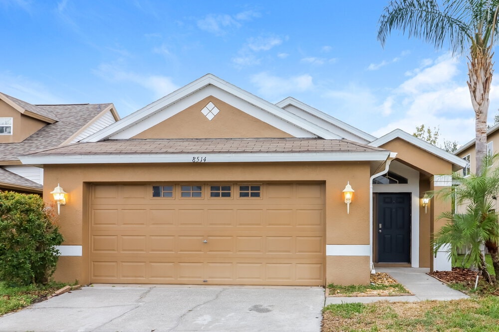 8514 Hawbuck St in Trinity, FL - Building Photo