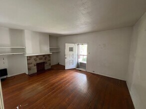 6364 Forward Ave in Pittsburgh, PA - Building Photo - Building Photo