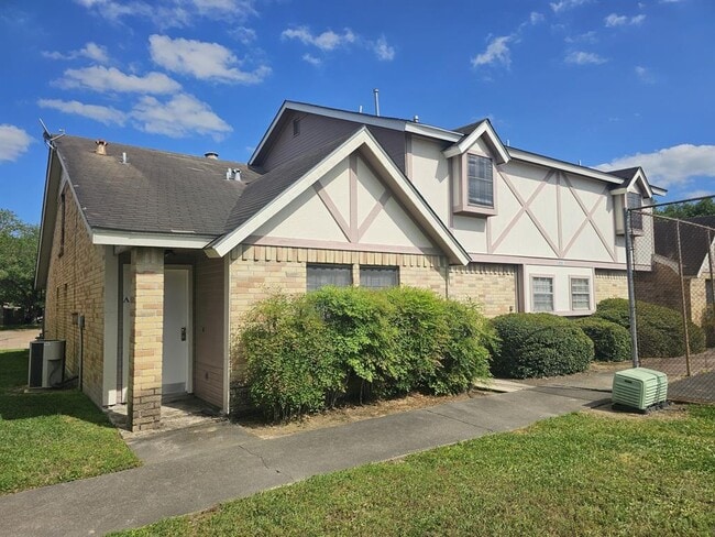 property at 1983 Country Village Blvd