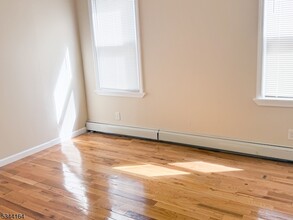 139 Tremont Ave in East Orange, NJ - Building Photo - Building Photo