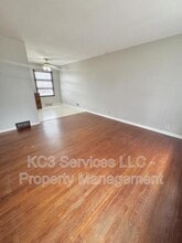 202 NW 22nd St in Blue Springs, MO - Building Photo - Building Photo