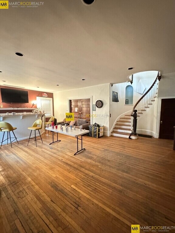 property at 27 Orkney Rd