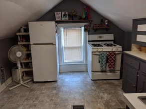 57 Mayfield Ave in Akron, OH - Building Photo - Building Photo