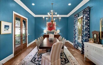 8129 San Fernando Way in Dallas, TX - Building Photo - Building Photo