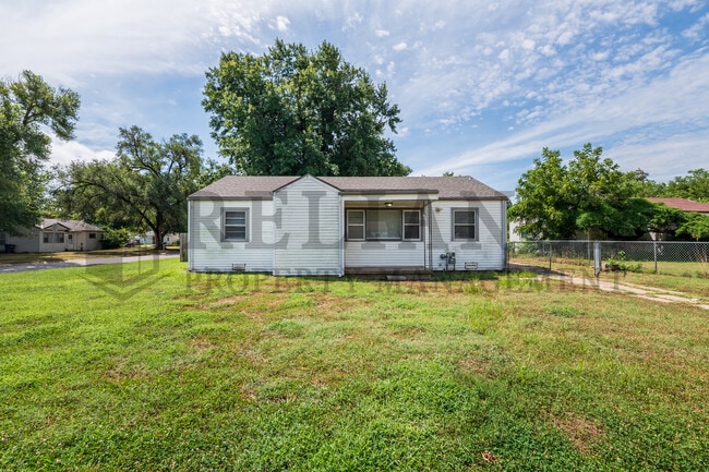 property at 301 Lamar Ct