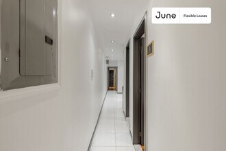 211 W 109th St in New York, NY - Building Photo - Building Photo