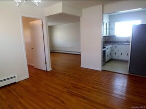 1465 Burke Ave in Bronx, NY - Building Photo - Building Photo