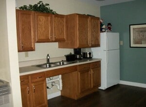 Burnt Ordinary in Toano, VA - Foto de edificio - Building Photo