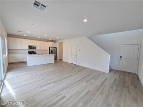 530 Preston Crst St in Henderson, NV - Building Photo - Building Photo