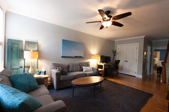 1809 Lovering Ave in Wilmington, DE - Foto de edificio - Building Photo