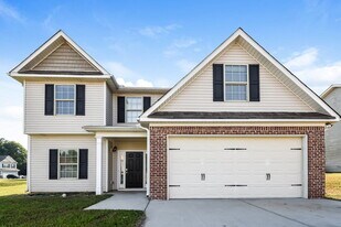 173 Camellia Way in Dallas, GA - Building Photo