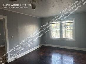 157 Hampton St in Wellford, SC - Building Photo - Building Photo