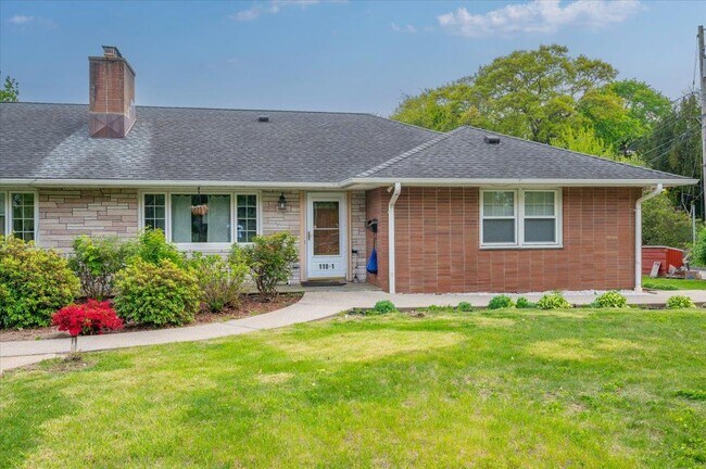 118 Knollwood Ave-Unit -1 in Mamaroneck, NY - Building Photo - Building Photo