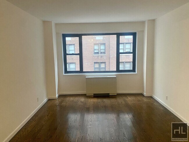 EAST 56 STREET, Unit 9D in New York, NY - Building Photo - Building Photo