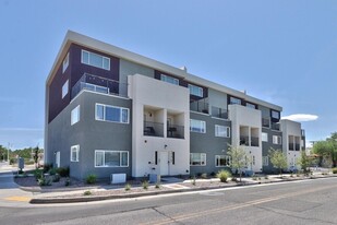 TownHomes Nob Hill Apartments