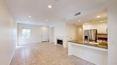 36 Paseo Luna in San Clemente, CA - Building Photo - Building Photo