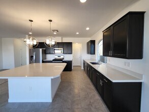 5866 Aurora Gold Ave in Las Vegas, NV - Building Photo - Building Photo