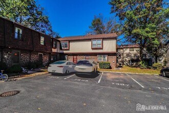 6502 Hana Rd in Edison, NJ - Building Photo - Building Photo
