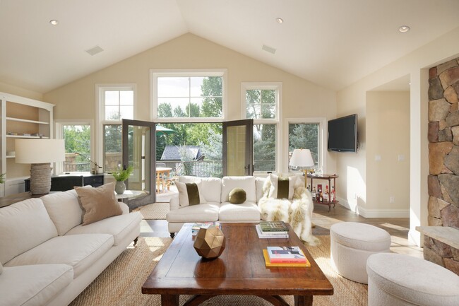 property at 1044 Horse Ranch Dr