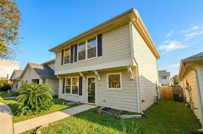 property at 955 Verde Trails Dr