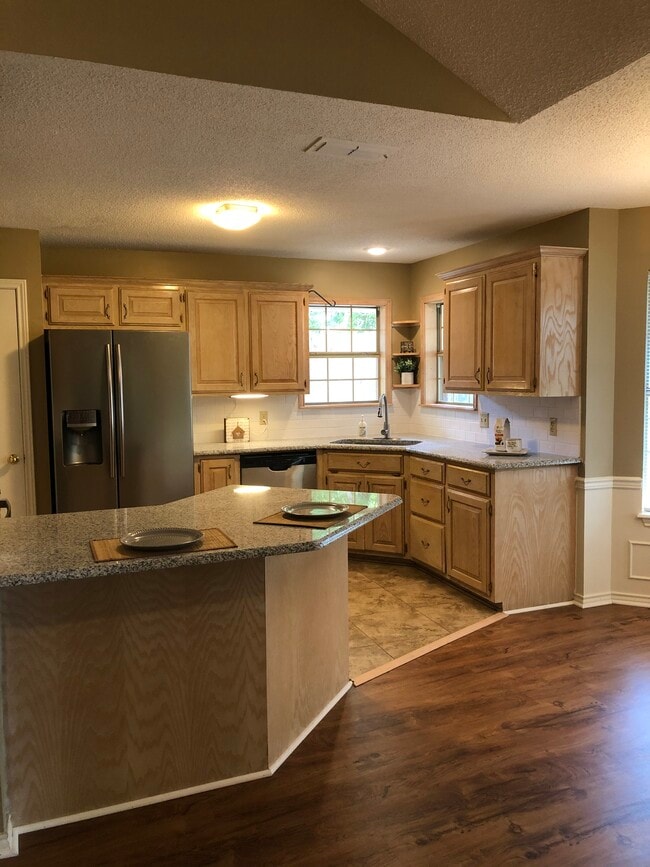 3225 McDonald Rd in Tyler, TX - Building Photo - Building Photo
