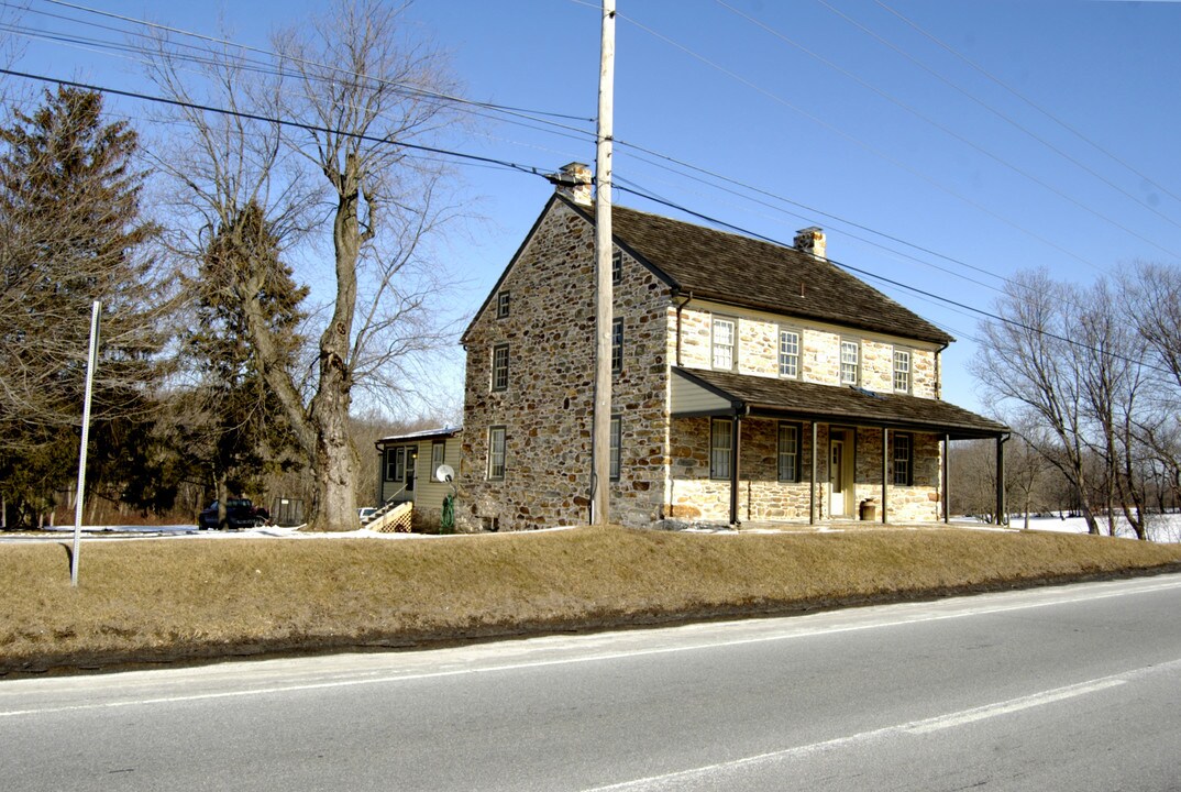 3007 E Lincoln Hwy in Parkesburg, PA - Building Photo