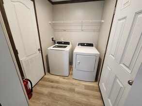 855 W Jefferson St in Grand Ledge, MI - Building Photo - Building Photo