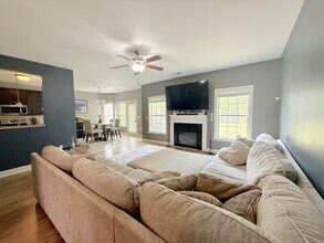 418 Century Ln in Cameron, NC - Building Photo - Building Photo