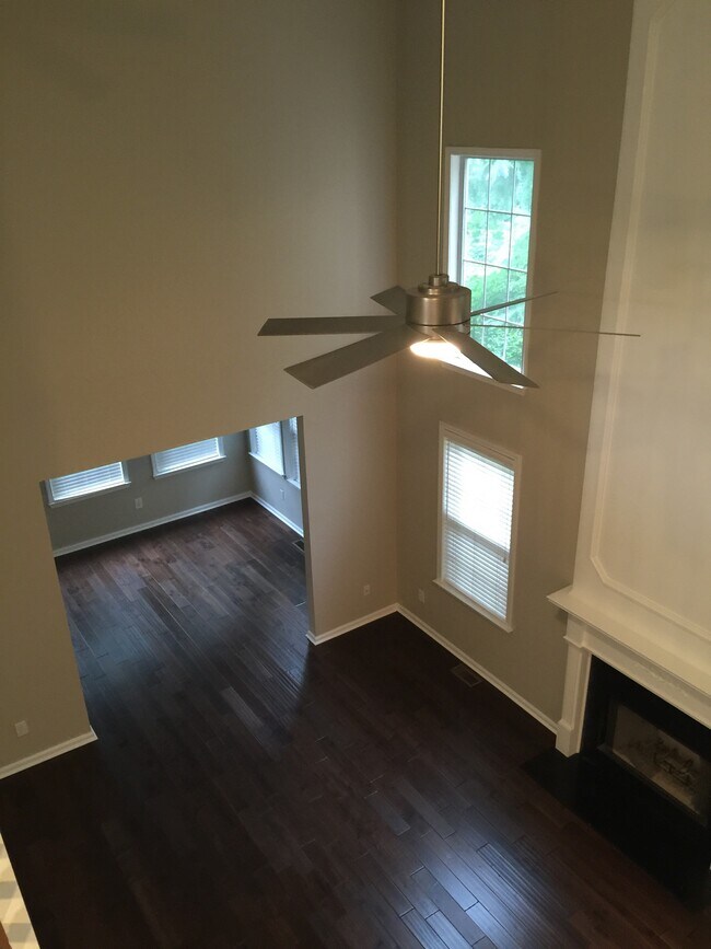 2011 Chelton Way SE in Smyrna, GA - Building Photo - Building Photo