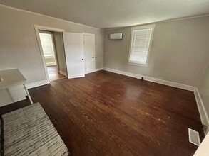 1 Haynes St in Greer, SC - Building Photo - Building Photo