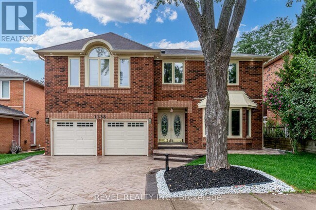 1238 Playter Pl in Oakville, ON - Building Photo - Building Photo