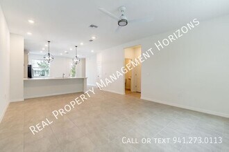 1929Transom Lane in Lakewood Ranch, FL - Building Photo - Building Photo