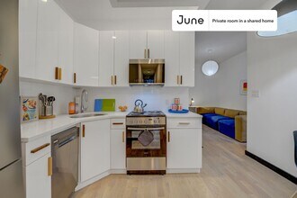 Room in Shared 3.0 bed/3 bath home in Brooklyn, NY - Building Photo - Building Photo