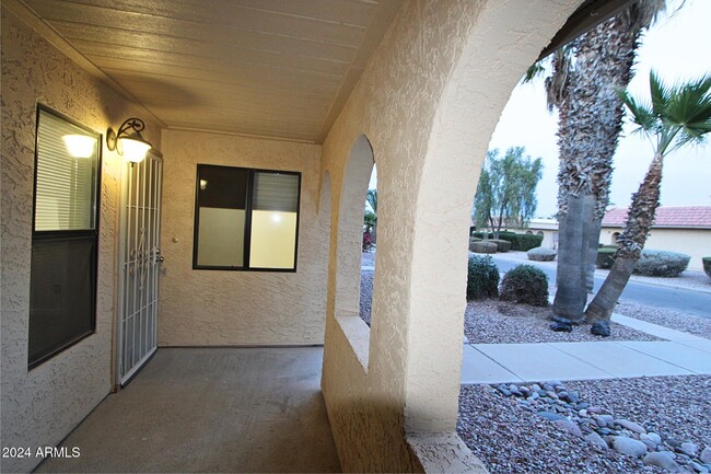 2082 S Clubhouse Dr in Casa Grande, AZ - Building Photo - Building Photo