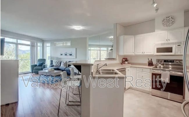 property at 1088-1088 Sunset Dr