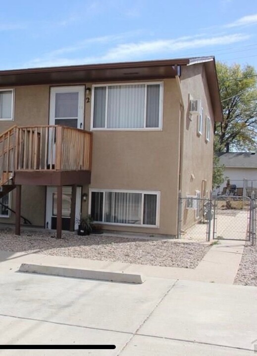 3924 Devonshire Ln in Pueblo, CO - Building Photo