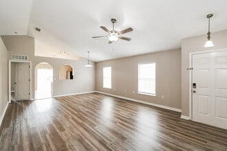 3608 Alec Dr in Middleburg, FL - Foto de edificio - Building Photo